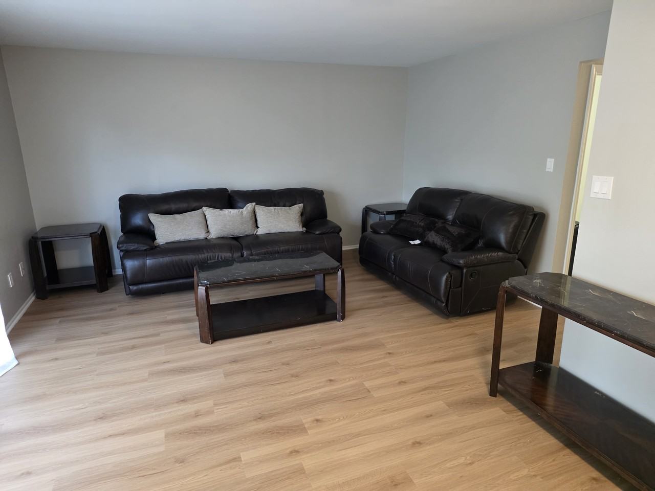 3904 Elberta Ln - Photo 3 of 14