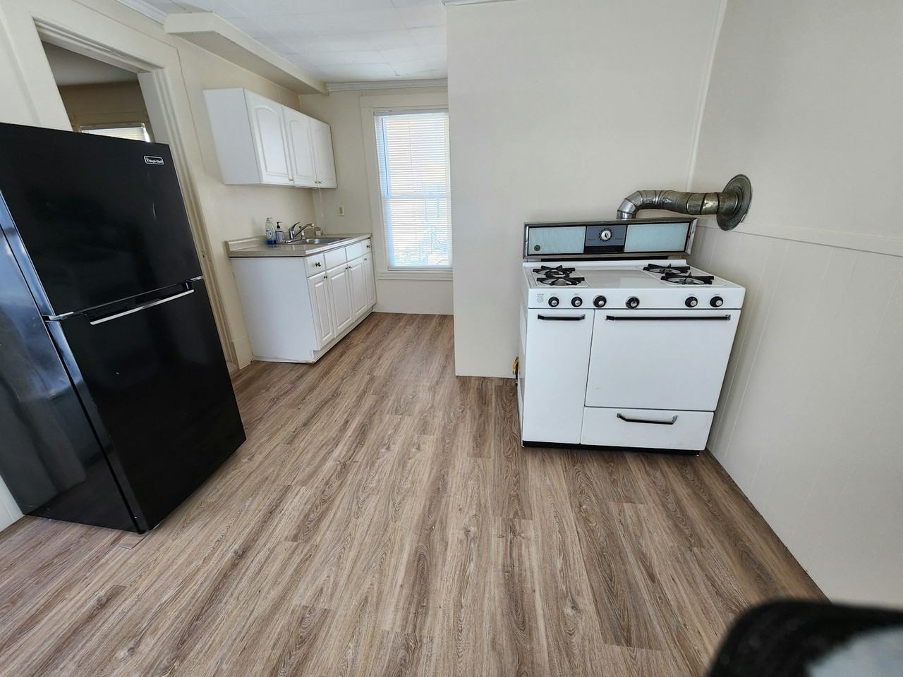 377 Rimmon Street, Unit 4 - Photo 3 of 8