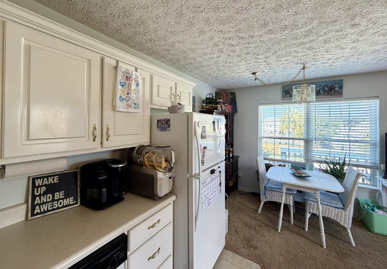 603 Dogwood St #D - Photo 5 of 22
