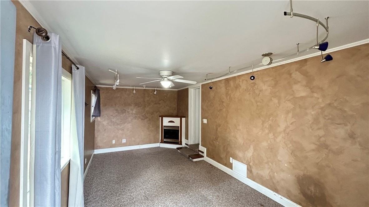 477 W Tulsa St - Photo 2 of 15