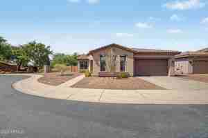 featured image of 1902 E Desert Ln
