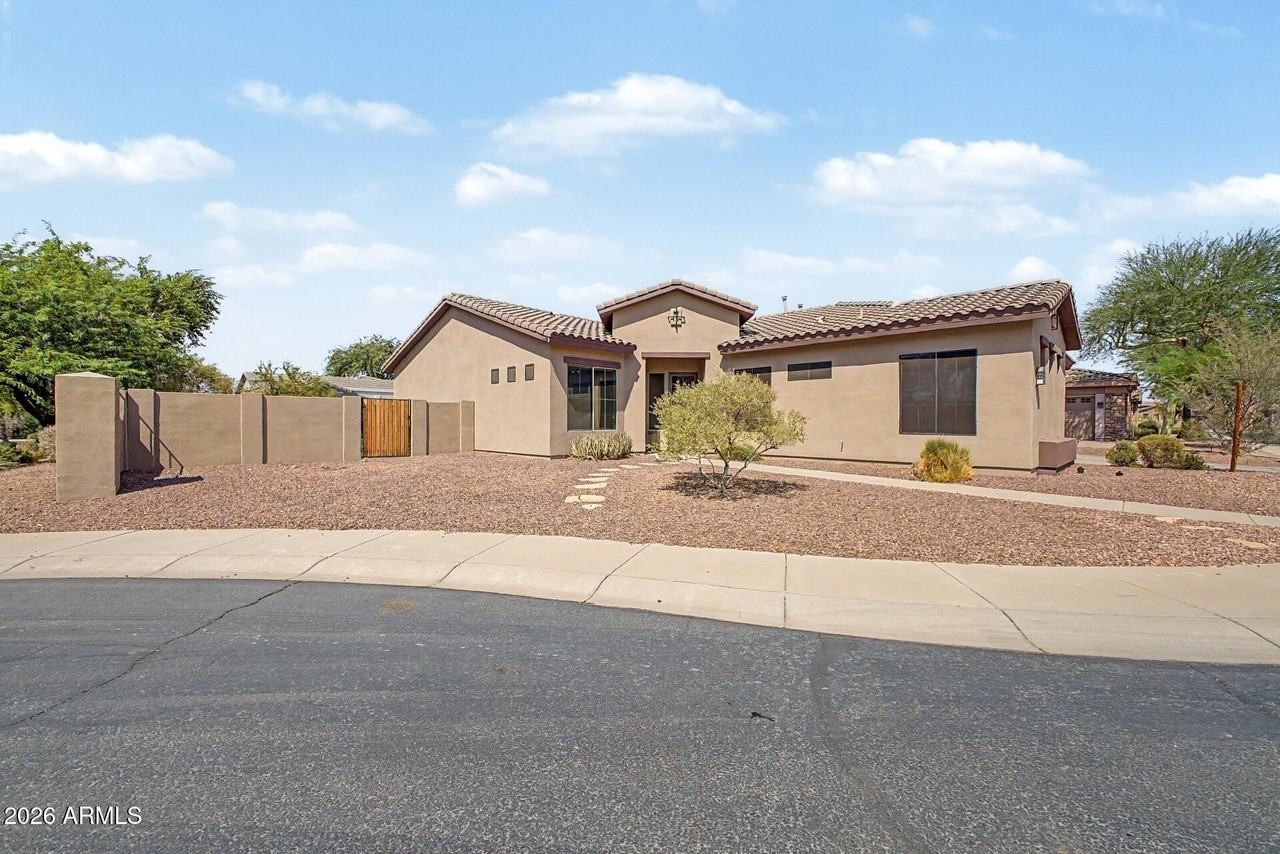 1902 E Desert Ln - Photo 7 of 36