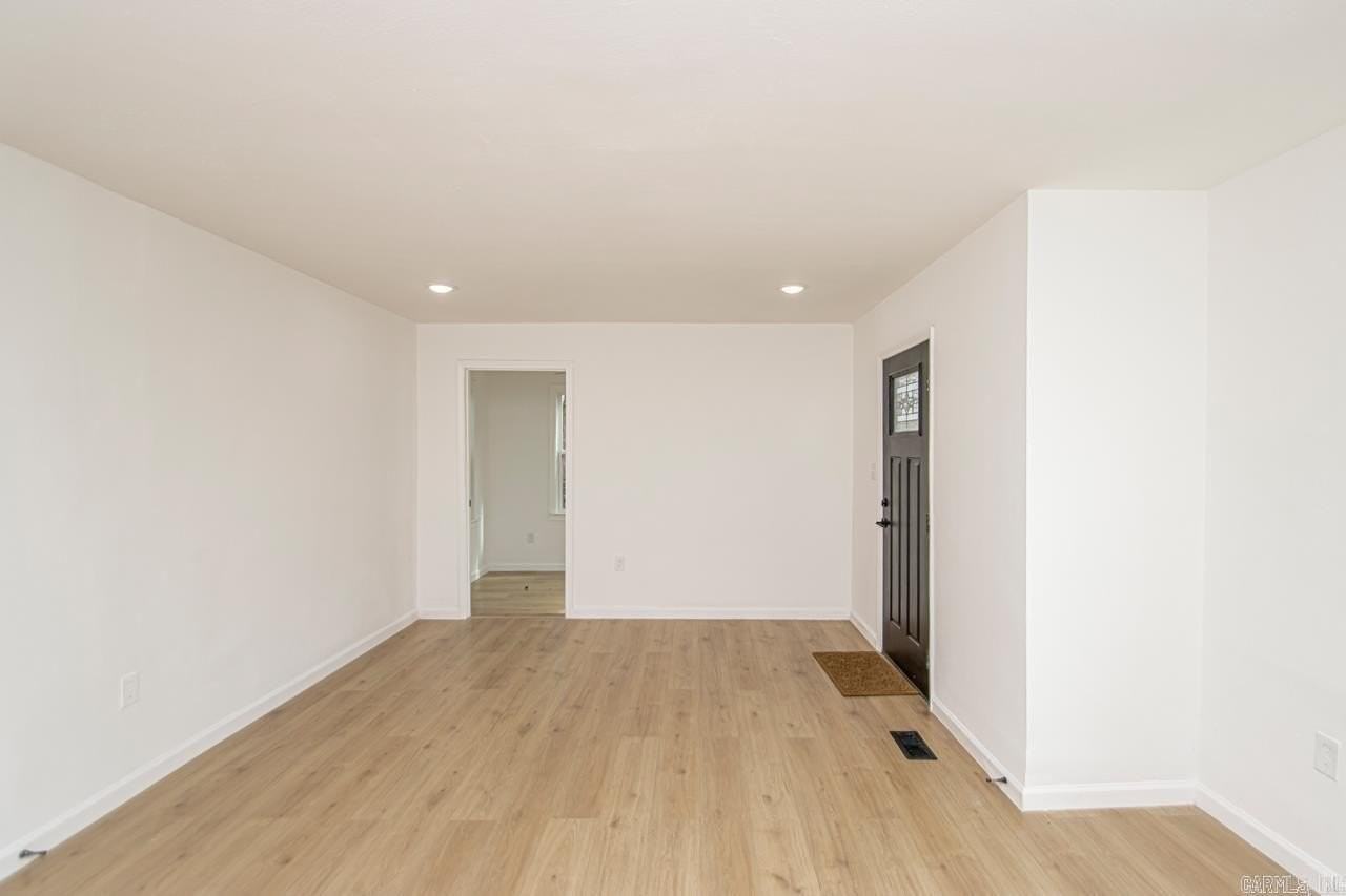 4816 W 30th St - Photo 3 of 18