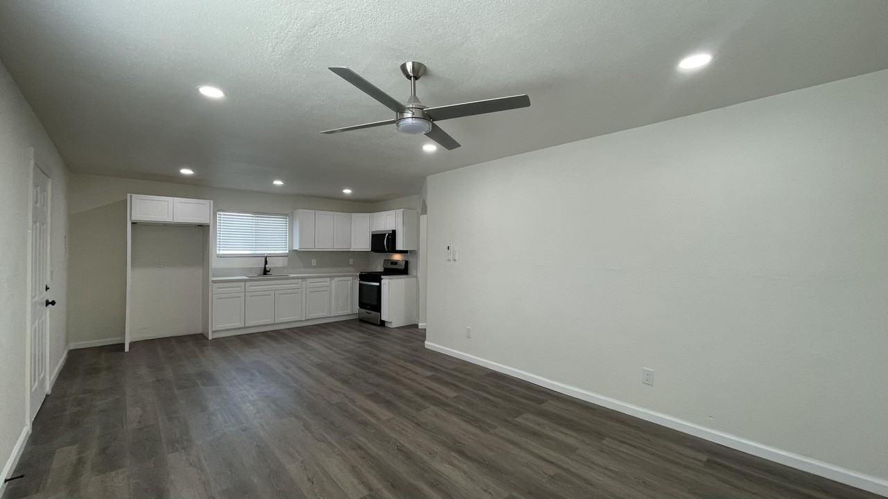 81406 Palo Verde Dr S - Photo 3 of 32