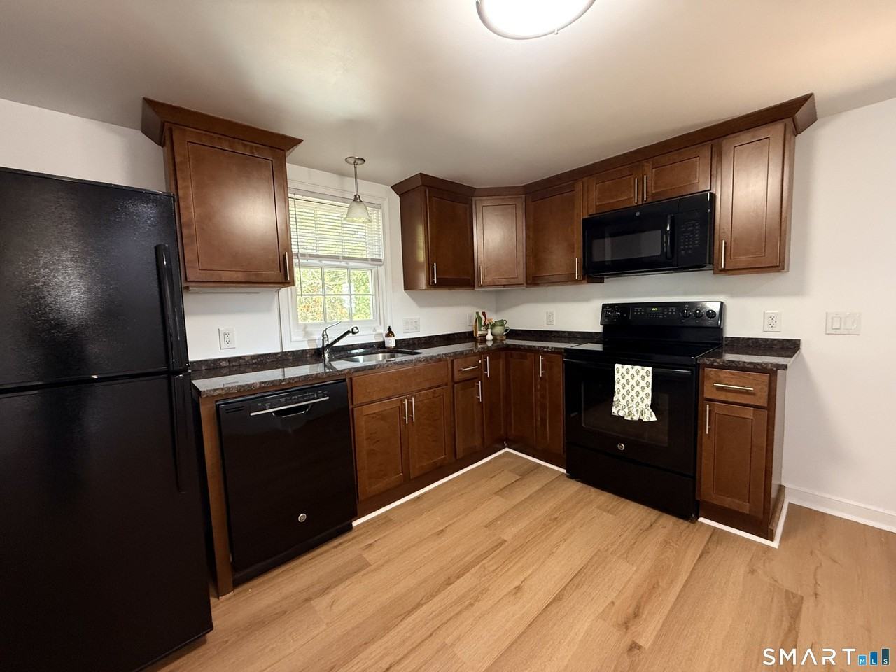 9 Brewer St #3 - Photo 2 of 15