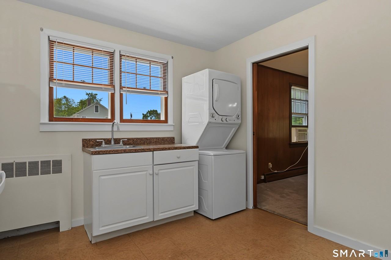 37 Beach Ave - Photo 7 of 18