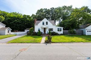 featured image of 1 Middle St
