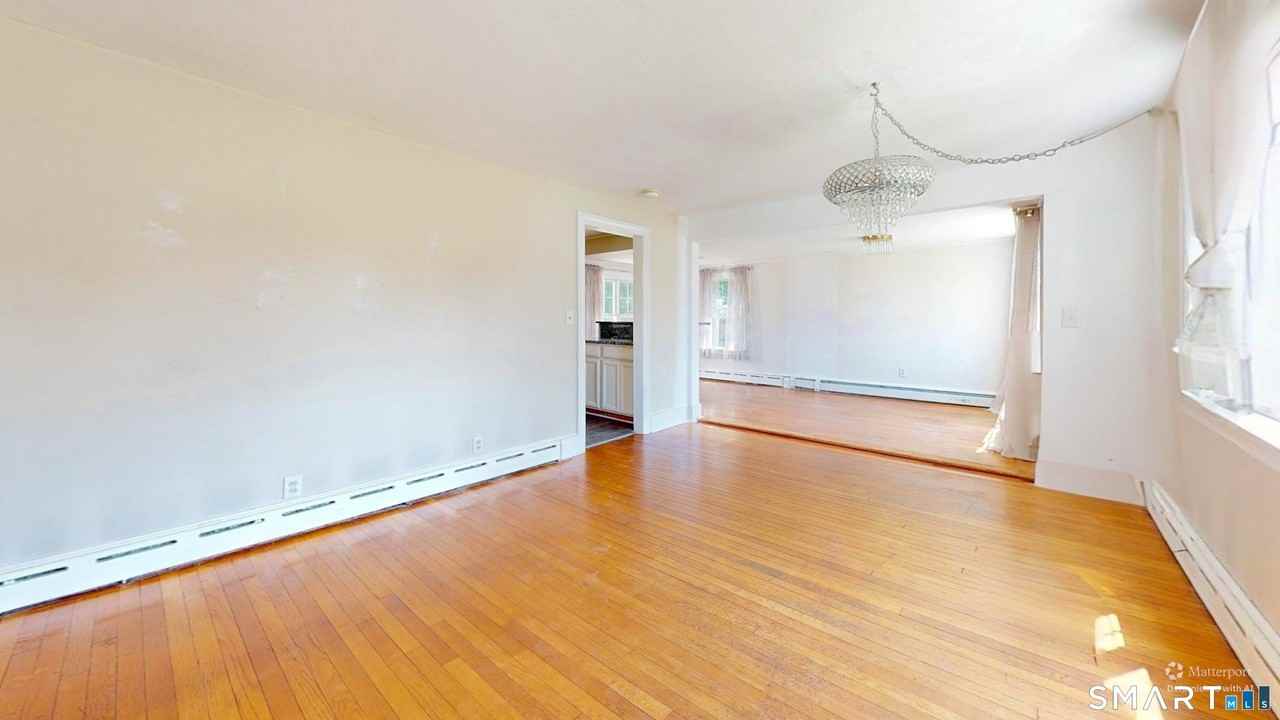 1 Middle St - Photo 6 of 35