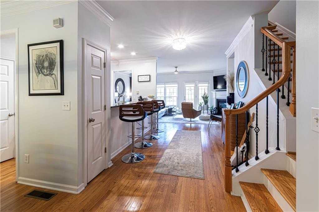 132 Church St - Photo 2 of 30