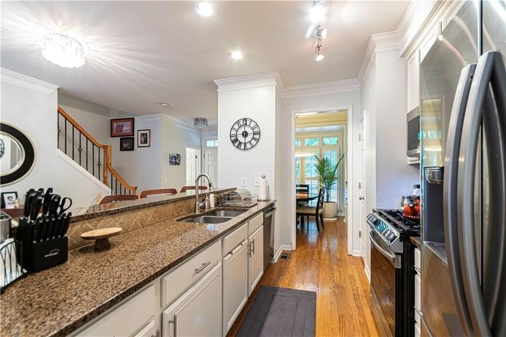 132 Church St - Photo 7 of 30