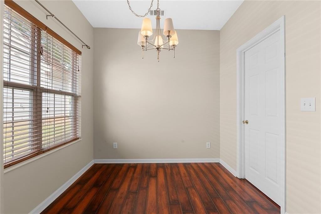 1755 Arborwood Dr - Photo 6 of 26