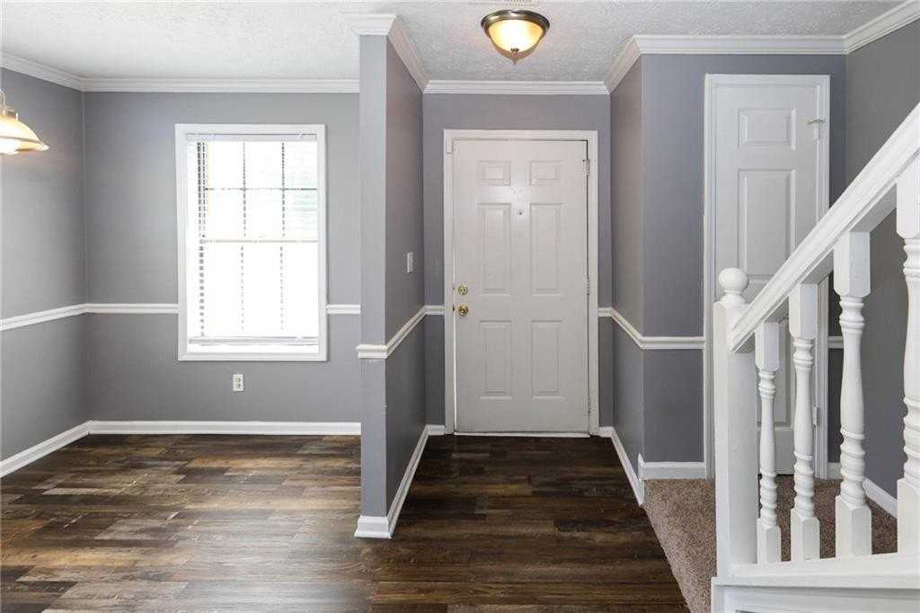 5461 Park Pl S - Photo 3 of 46