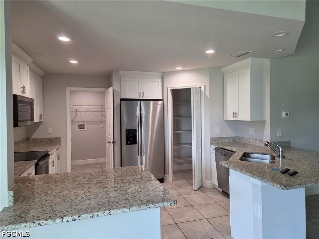 2612 34th St Sw - Photo 3 of 18