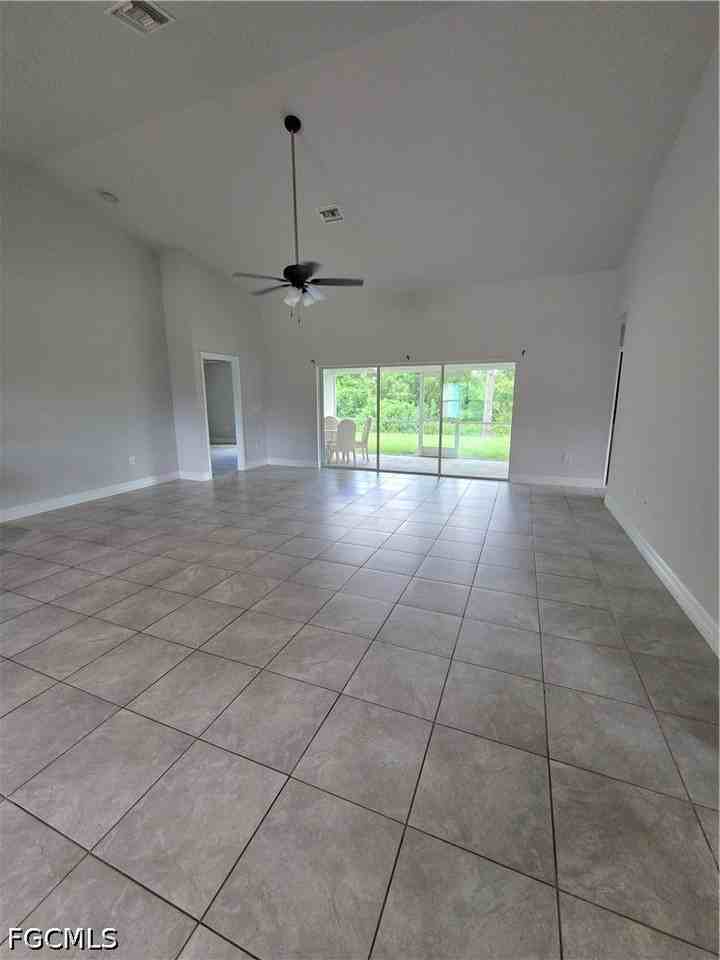 2612 34th St Sw - Photo 6 of 18