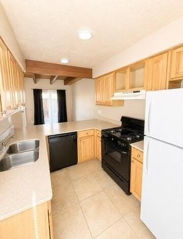 13313 Fruit Ave Ne #A - Photo 3 of 9