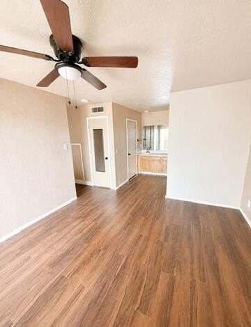 13313 Fruit Ave Ne #A - Photo 5 of 9
