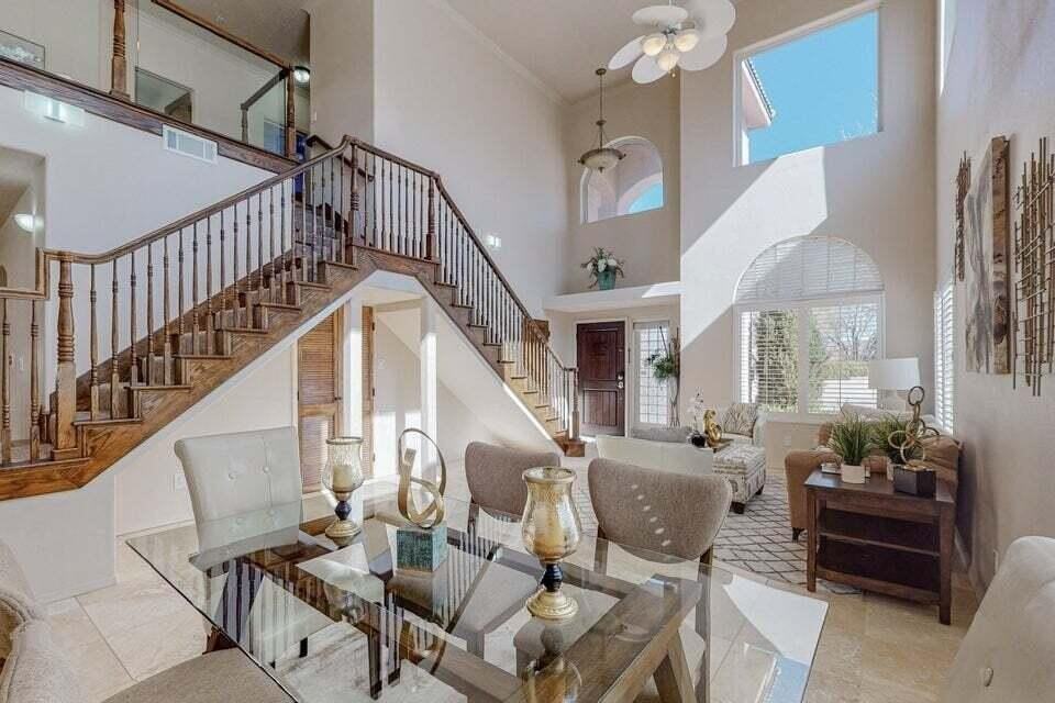 8804 Vallejo Pl Ne - Photo 2 of 14