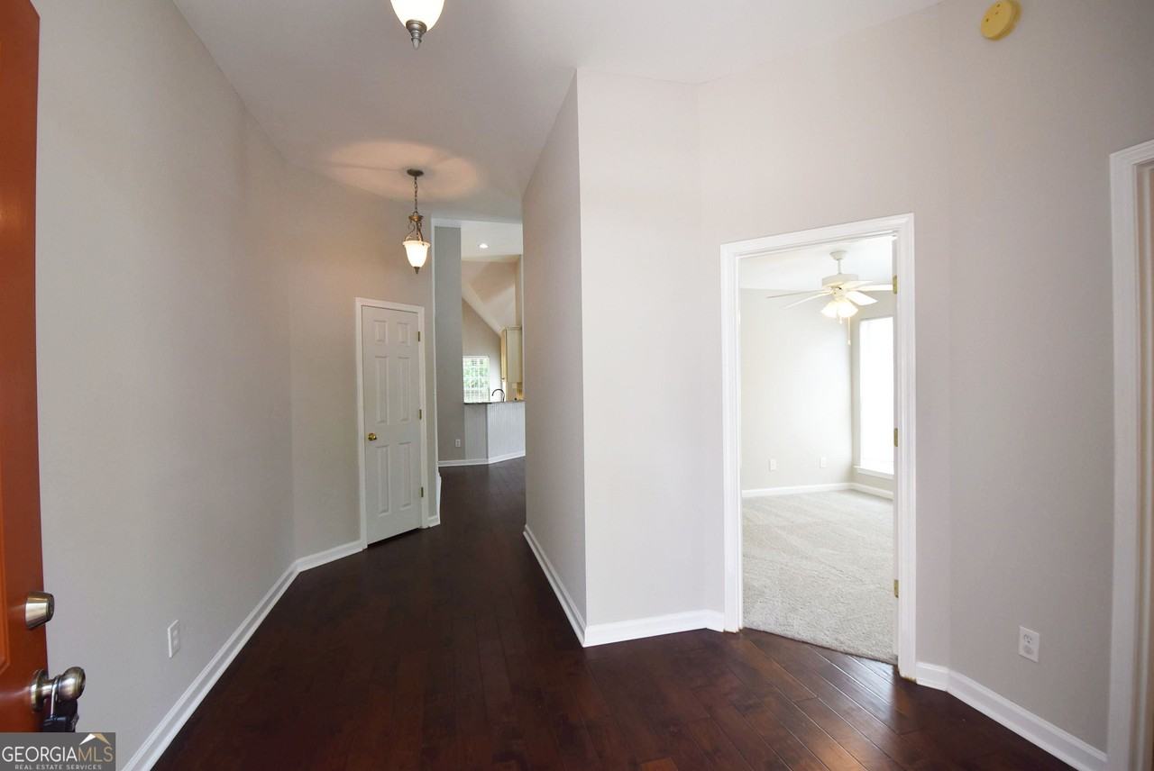 208 Turnbridge Cir - Photo 3 of 39