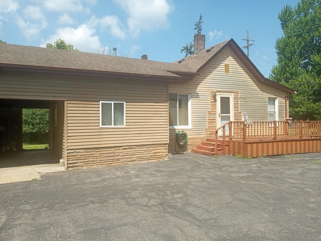 20129 Huron River Dr - Photo 2 of 19