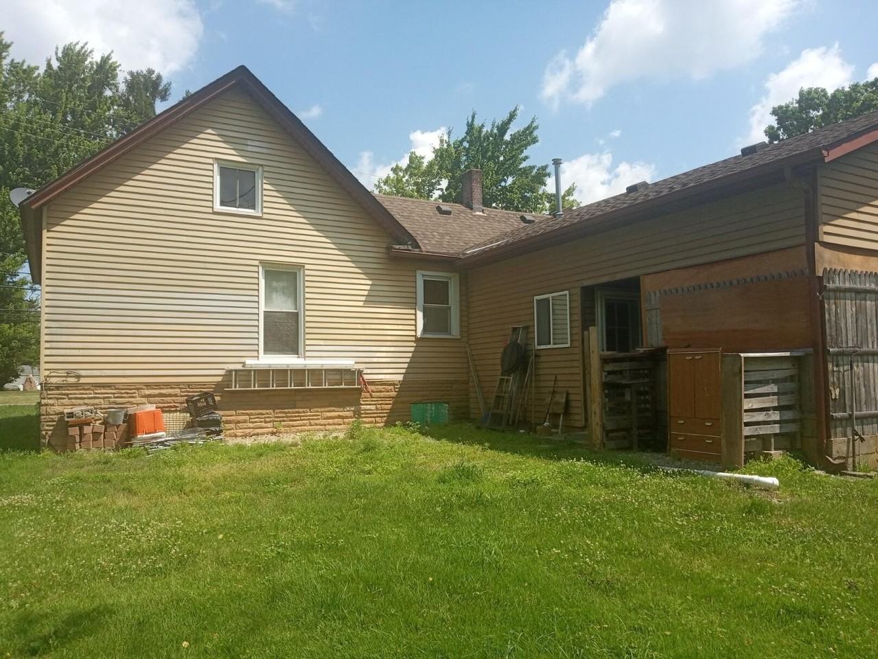 20129 Huron River Dr - Photo 3 of 19