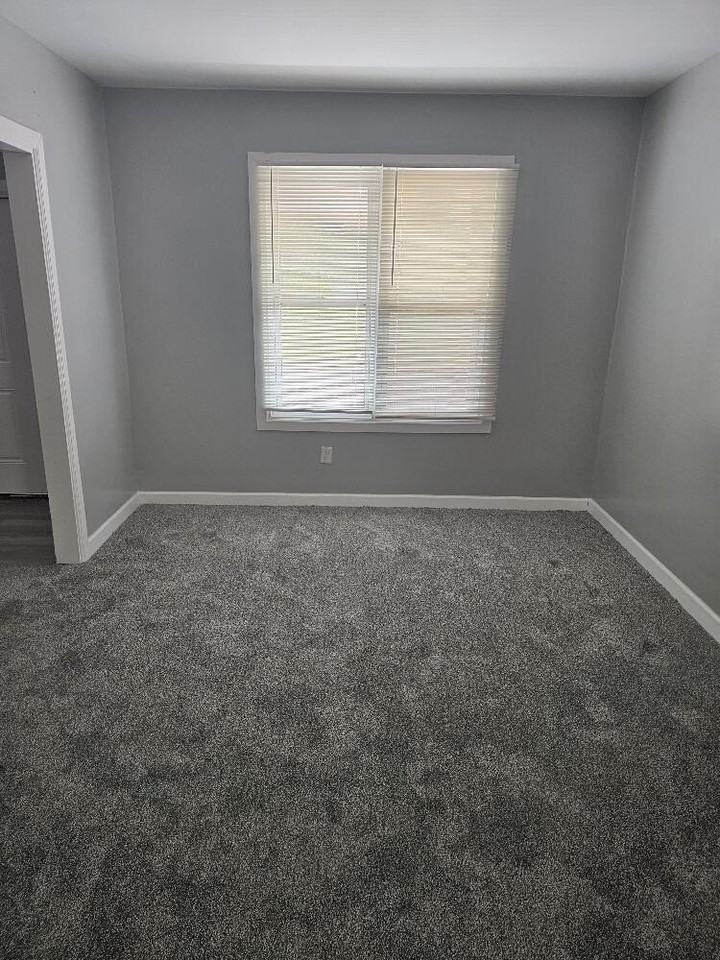 7733 E Forest Ave - Photo 3 of 13