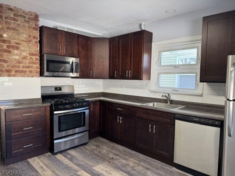 271 Davis Ave #2 - Photo 2 of 24