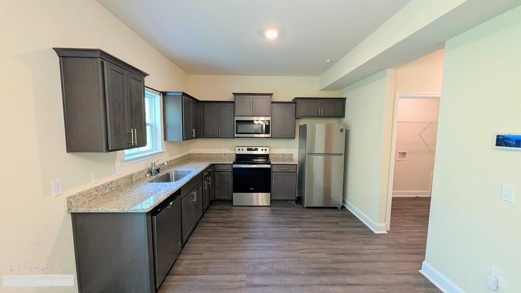 708 Mill Creek Cir - Photo 5 of 14