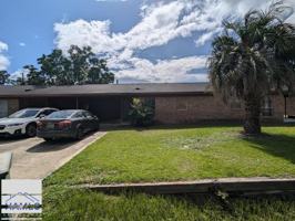 featured image of 979 Live Oak Dr