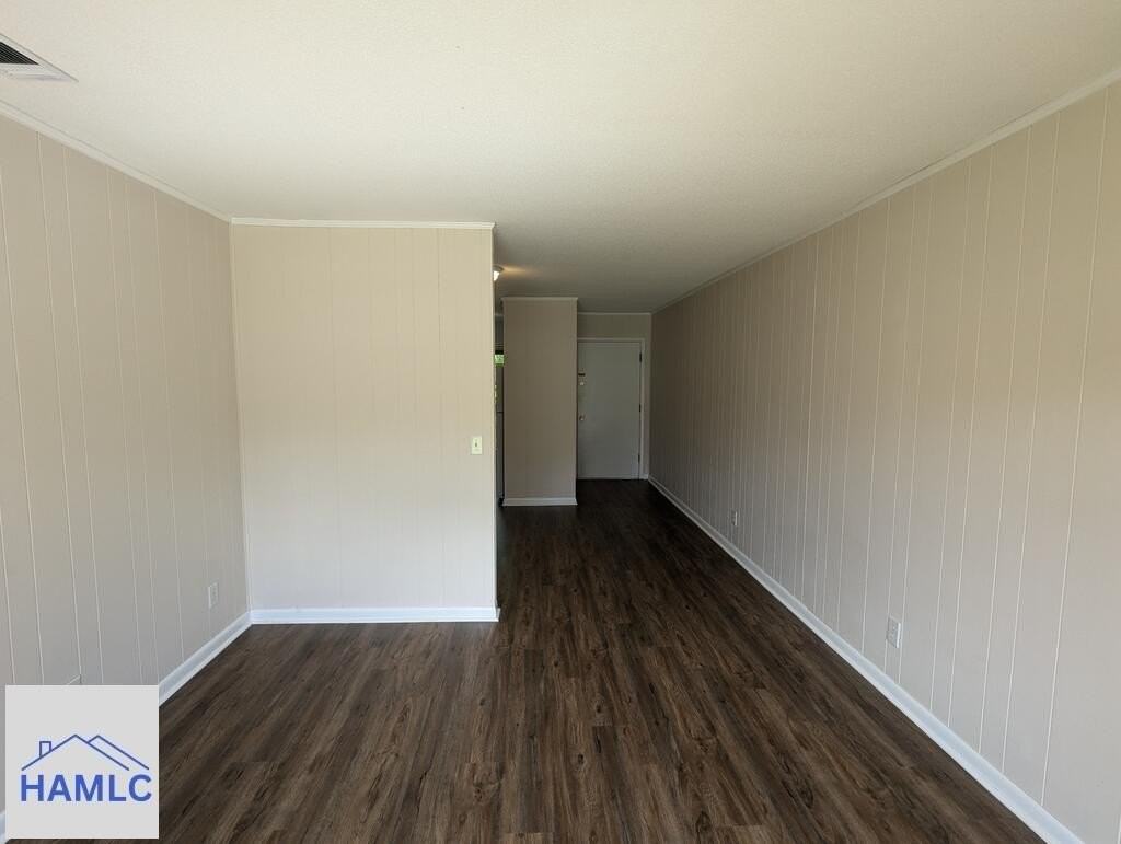 979 Live Oak Dr - Photo 5 of 8