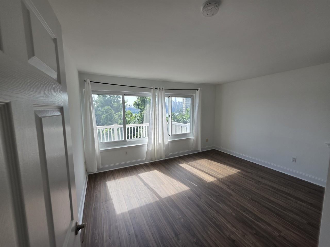 7430 Boulevard E #4A - Photo 7 of 30