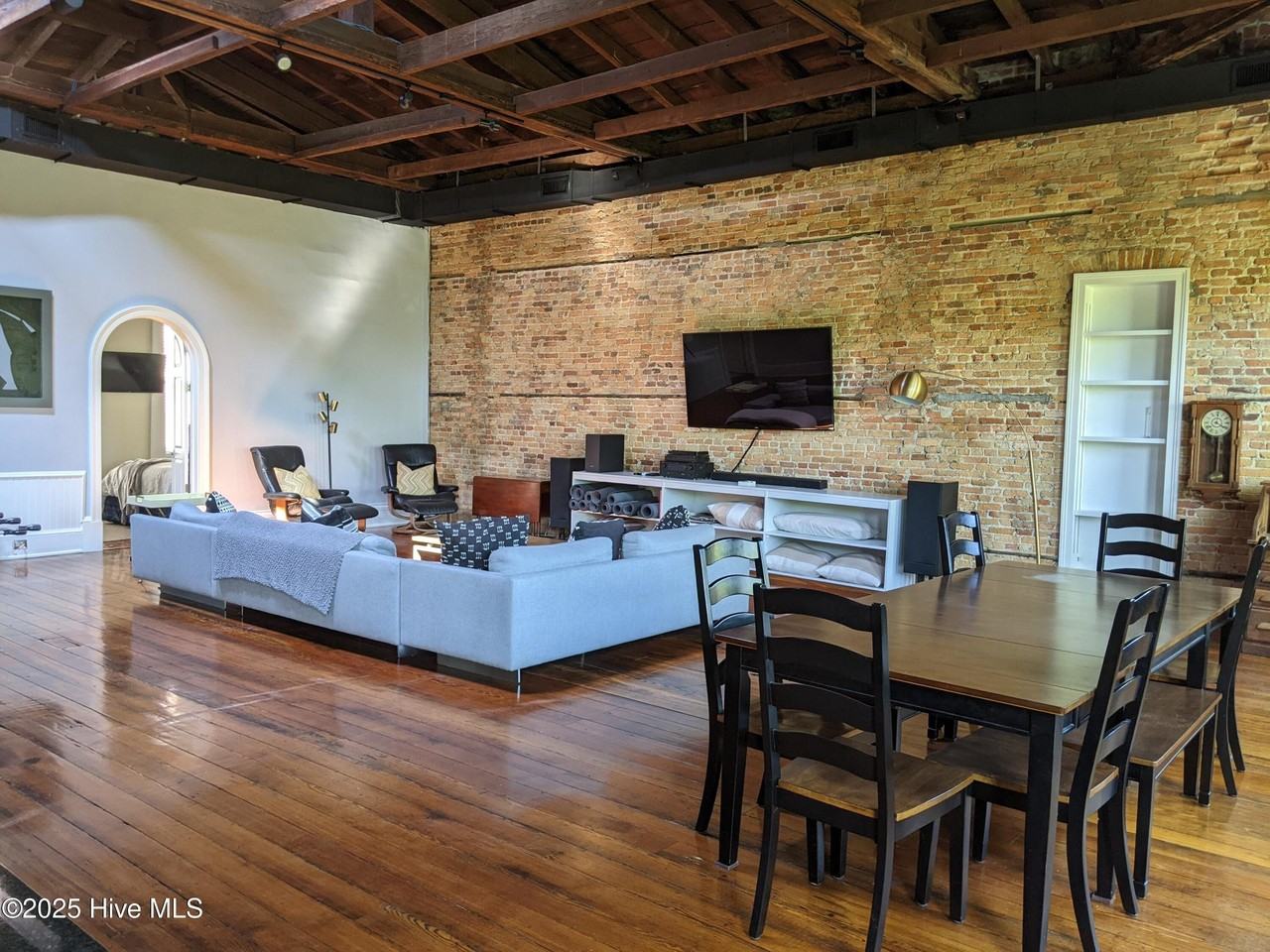 125 Market St #A - Photo 4 of 16