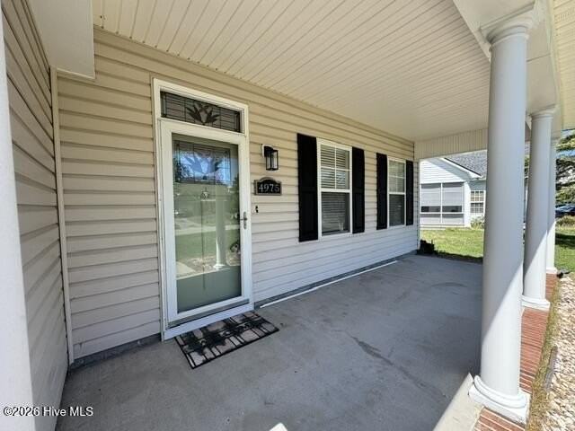 4975 N Hampton Dr Se - Photo 2 of 39