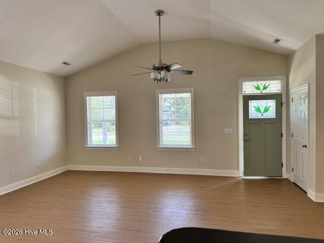 4975 N Hampton Dr Se - Photo 5 of 39
