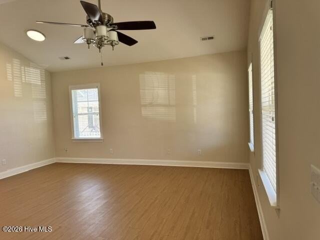 4975 N Hampton Dr Se - Photo 7 of 39