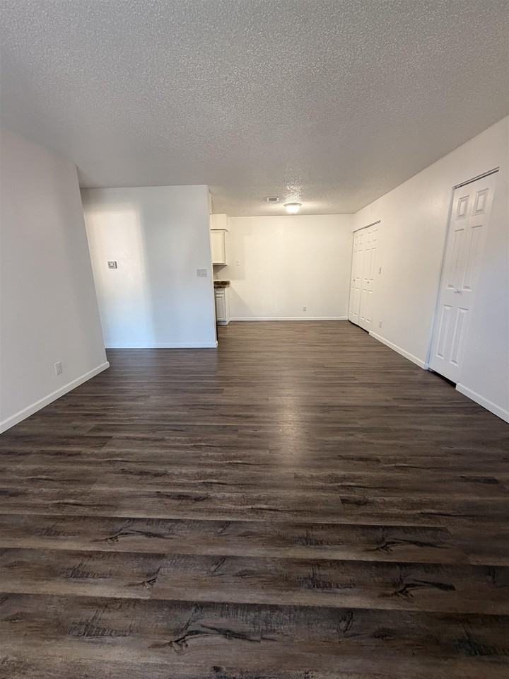 3 27th St #107 - Photo 2 of 9