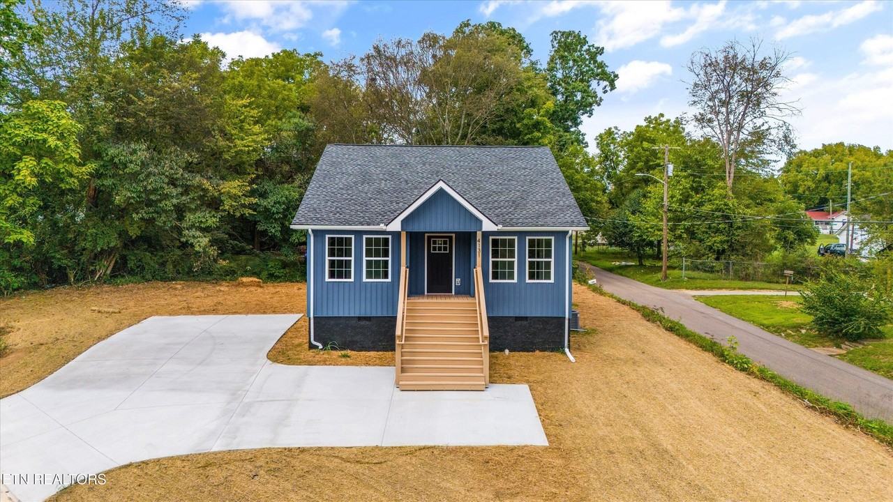 4131 Porter Ave - Photo 2 of 43
