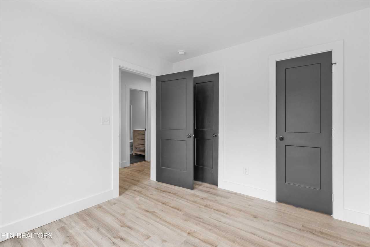 4131 Porter Ave - Photo 7 of 43