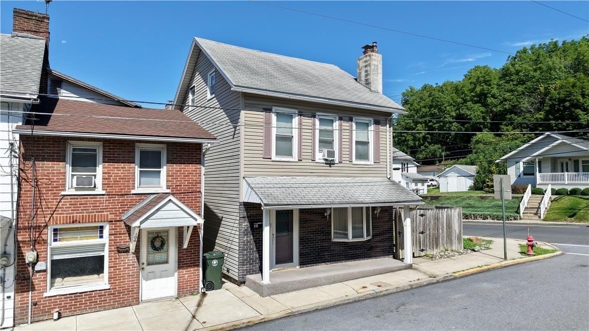 104 Washington St - Photo 2 of 29