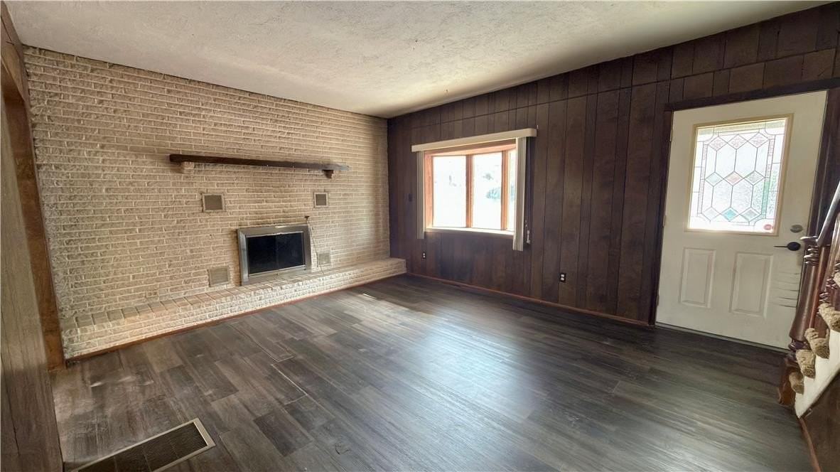 104 Washington St - Photo 7 of 29