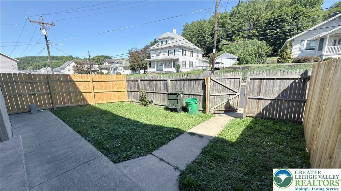 156 E Northampton St - Photo 6 of 24