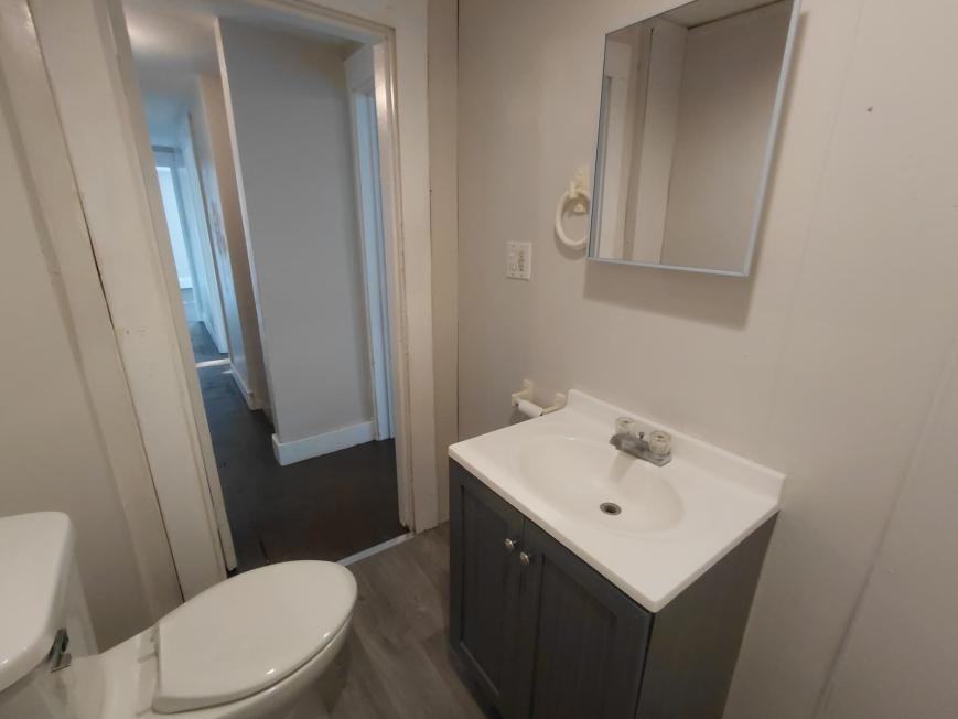 1008 S H St - Photo 7 of 9