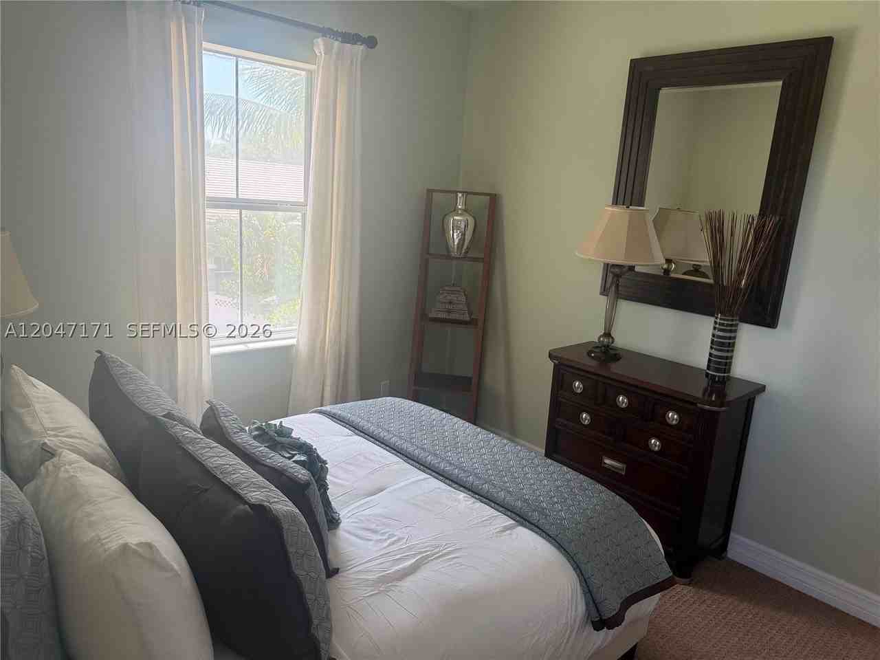 2683 Sunbury Dr - Photo 6 of 12