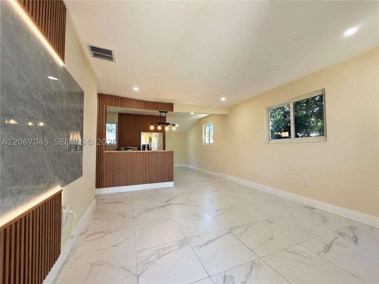 1740 Nw 126th St - Photo 4 of 18