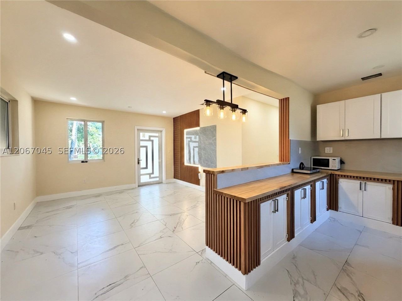 1740 Nw 126th St - Photo 7 of 18