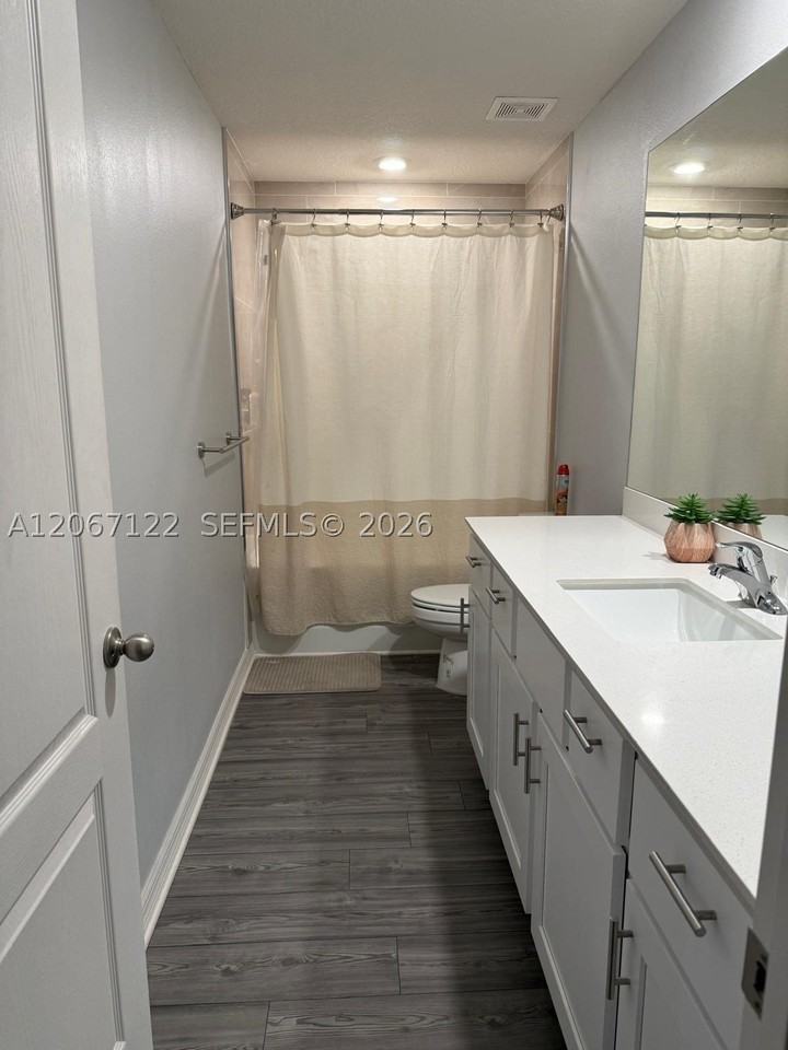 3902 Sw Brunswick St #3902 - Photo 6 of 20