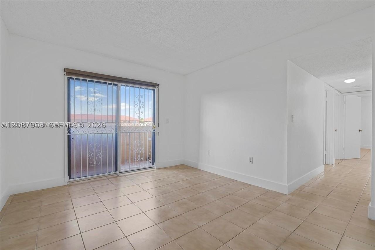 8095 Nw 8th St #215 - Photo 6 of 18