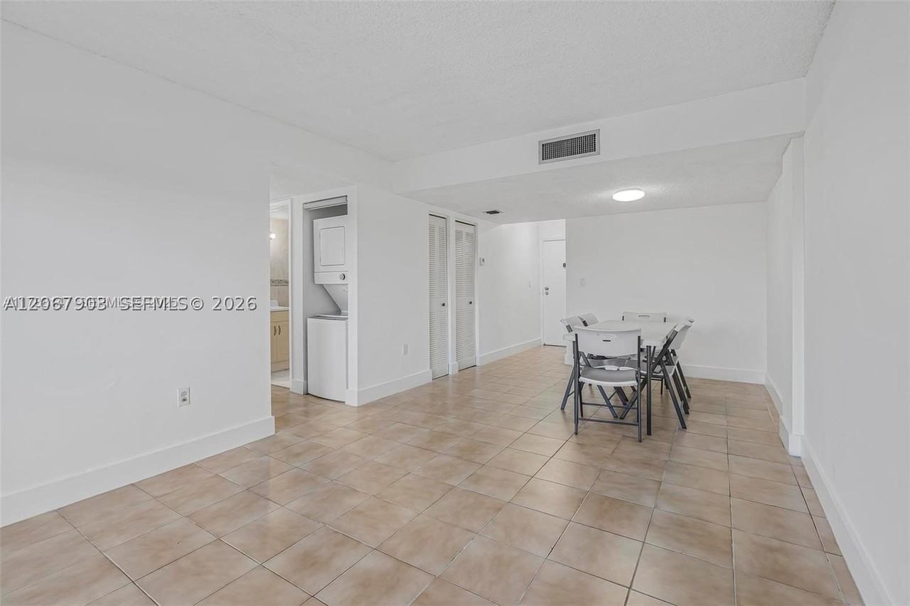 8095 Nw 8th St #215 - Photo 7 of 18