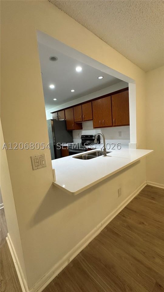 2902 Sw 21st Ter #301C - Photo 6 of 31