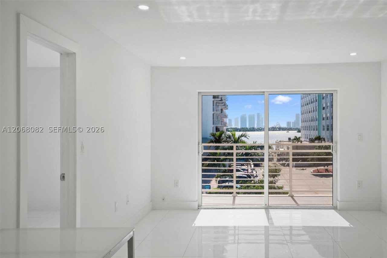 1245 West Ave #401 - Photo 4 of 16