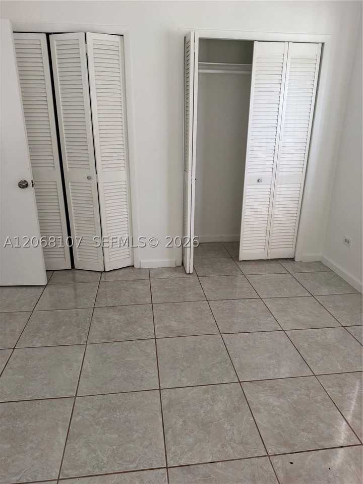 1150 Ne 201st Ter #0 - Photo 6 of 14